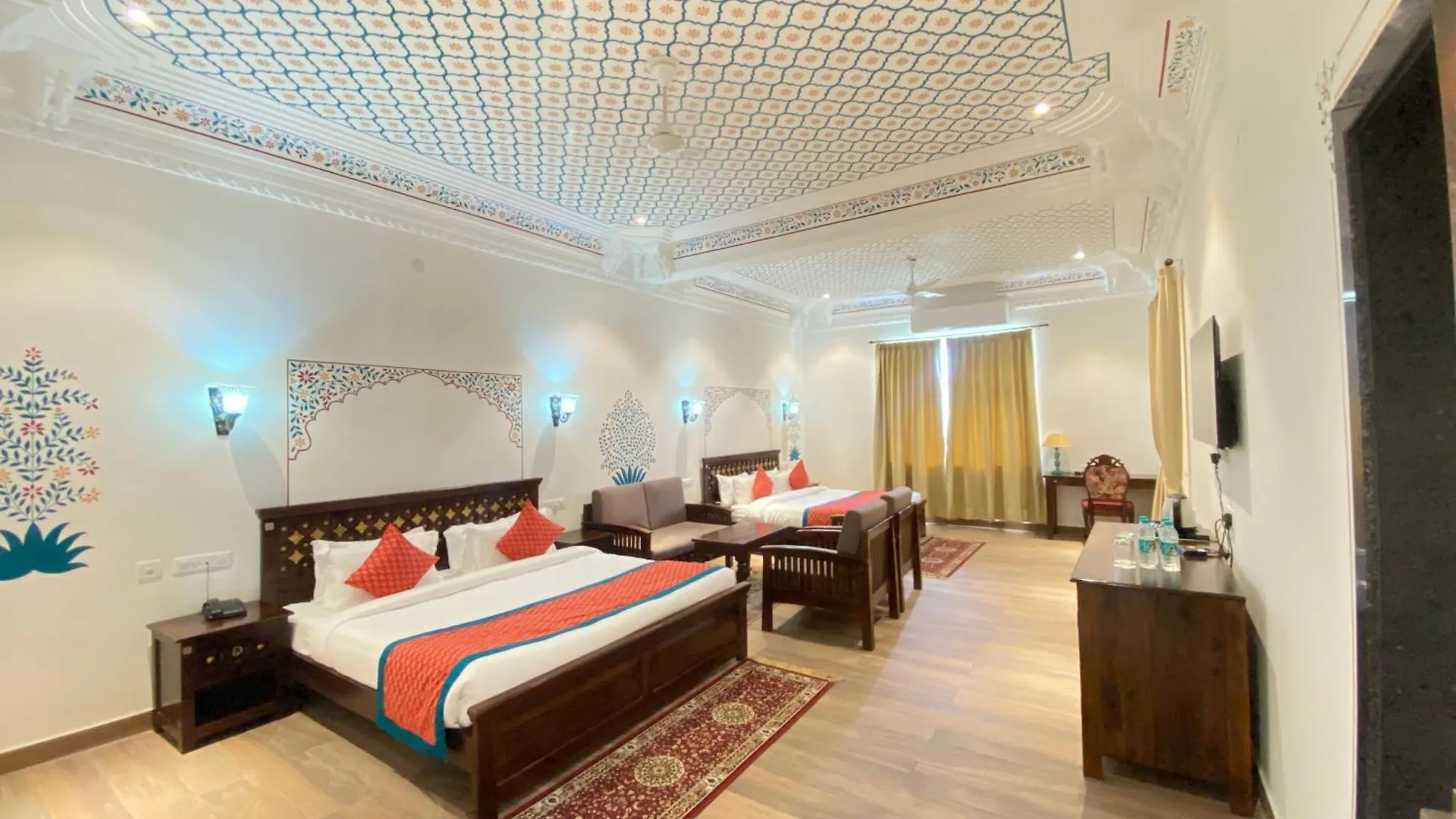 **** Hotel Tathastu Resort, Udaipur India